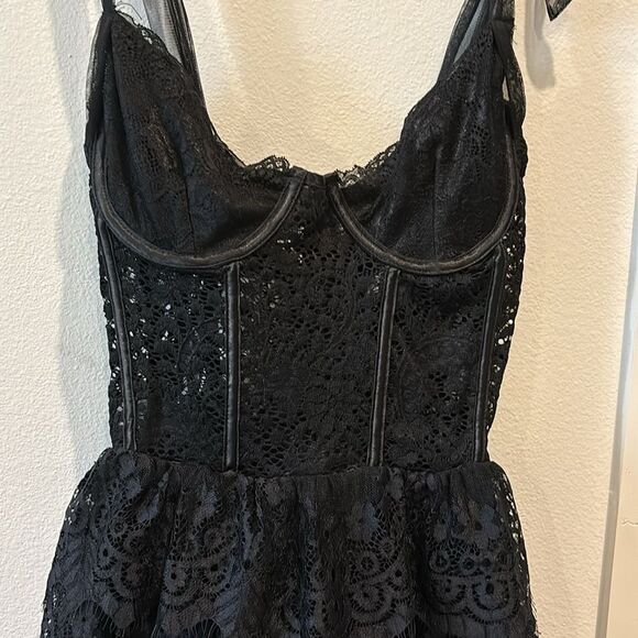 Doll’s Kill Widow NWT Wished Upon Lace Mini Ruffle Bustier Gothic Dress Small - Picture 2 of 15